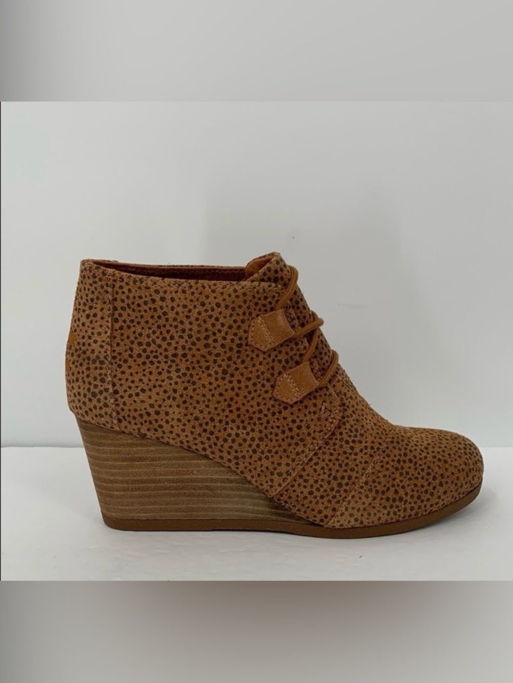 TOMS Kala wedge ankle boots booties lace-up Cheetah suede shoe brown new 6.5